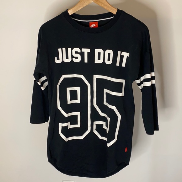 NIKE JUST DO IT TOP - Picture 1 of 2